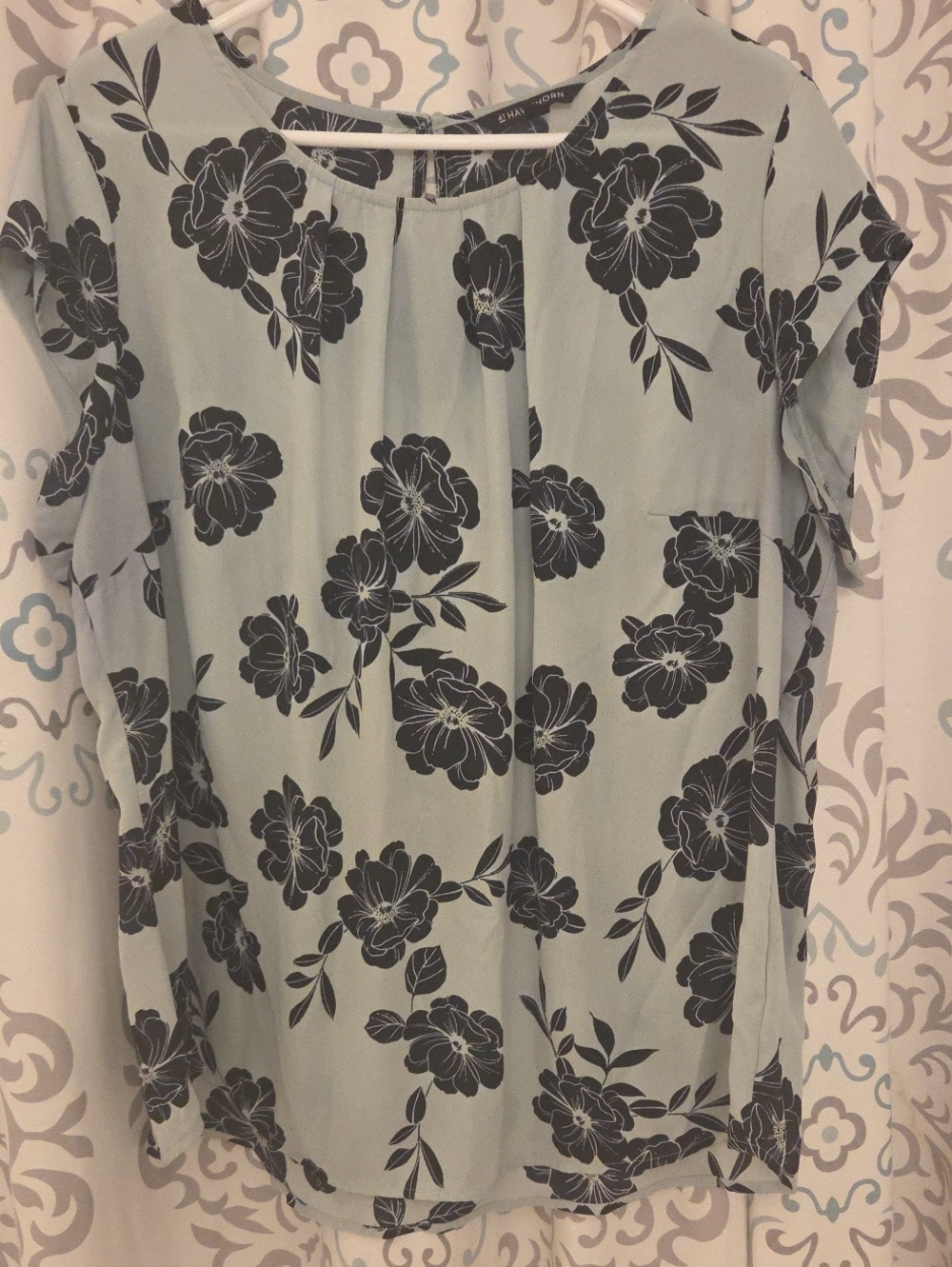 41 Hawthorn Light Sage Short-Sleeve Floral Top with Black Print